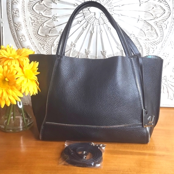 EUC Botkier SOHO Bite Size Black Leather Tote W/ Zipper Details